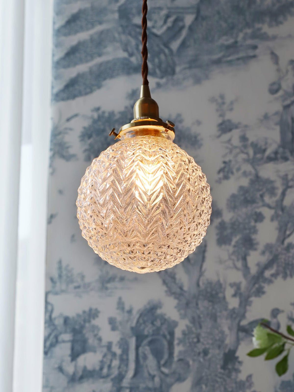 Colonial Global Pendant Light 5.1"