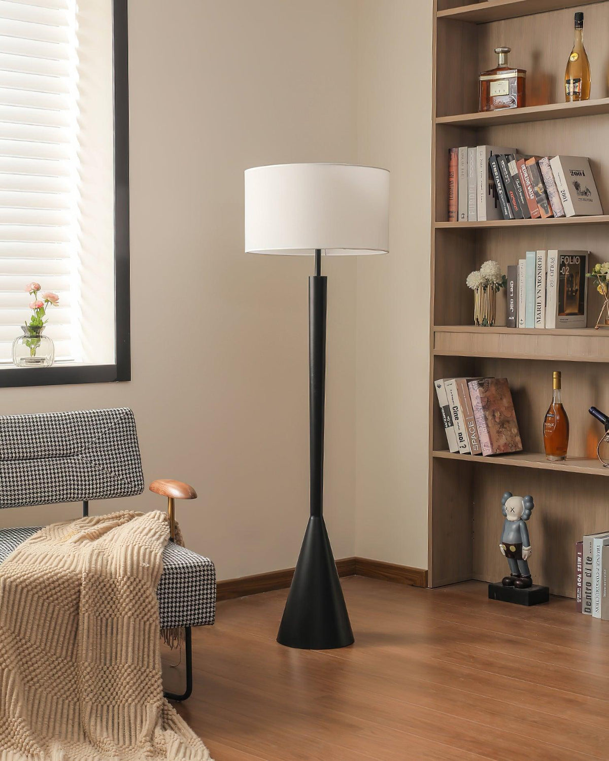 Colton Floor Lamp 17.7"