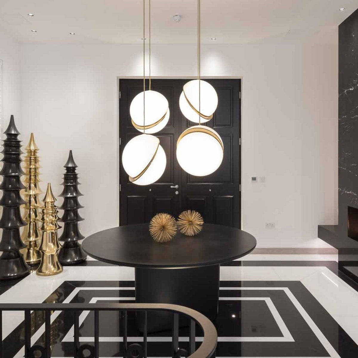 Crescent Pendant Lamp