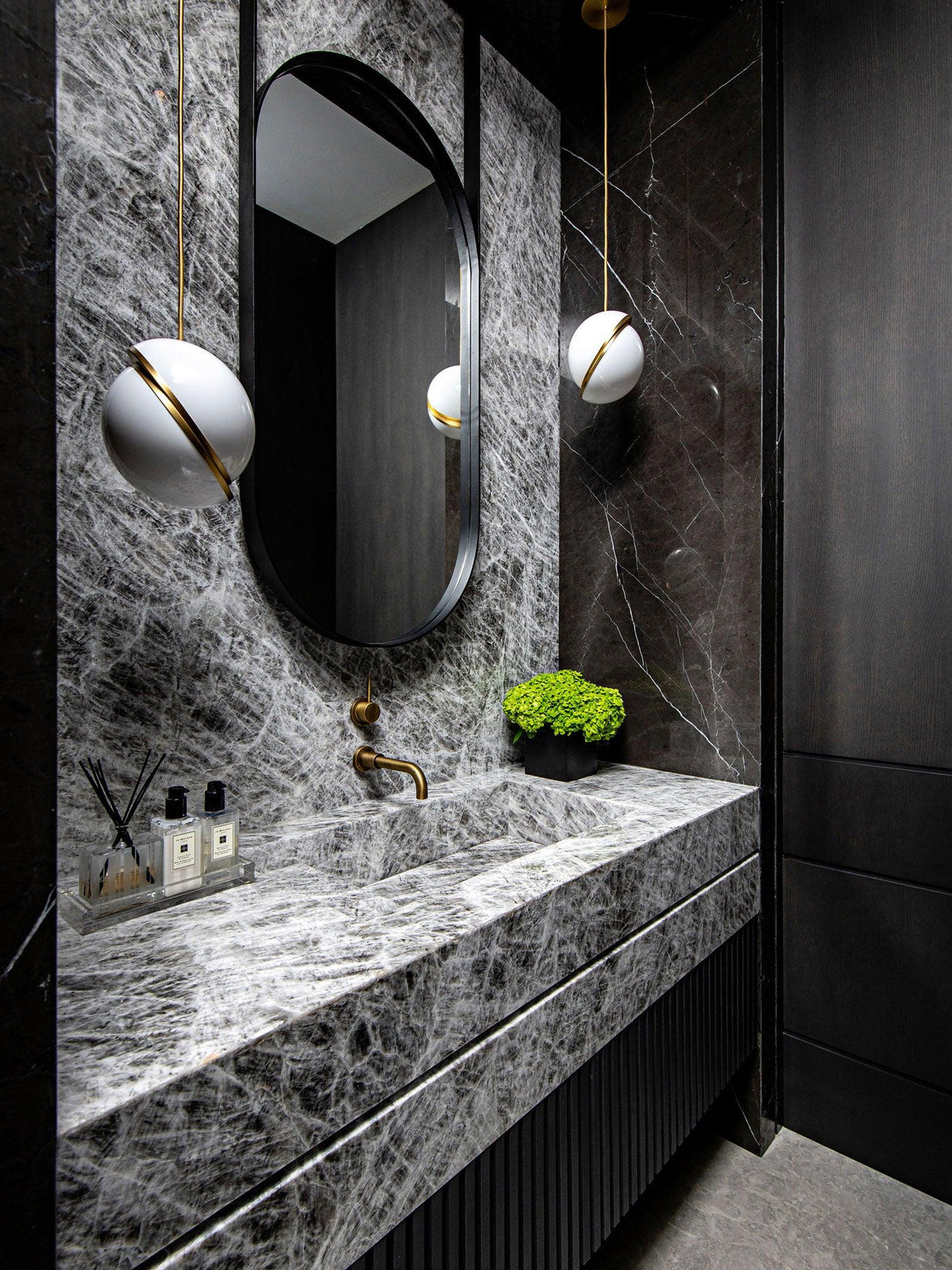 Crescent Pendant Lamp