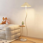 Curvatura Floor Lamp