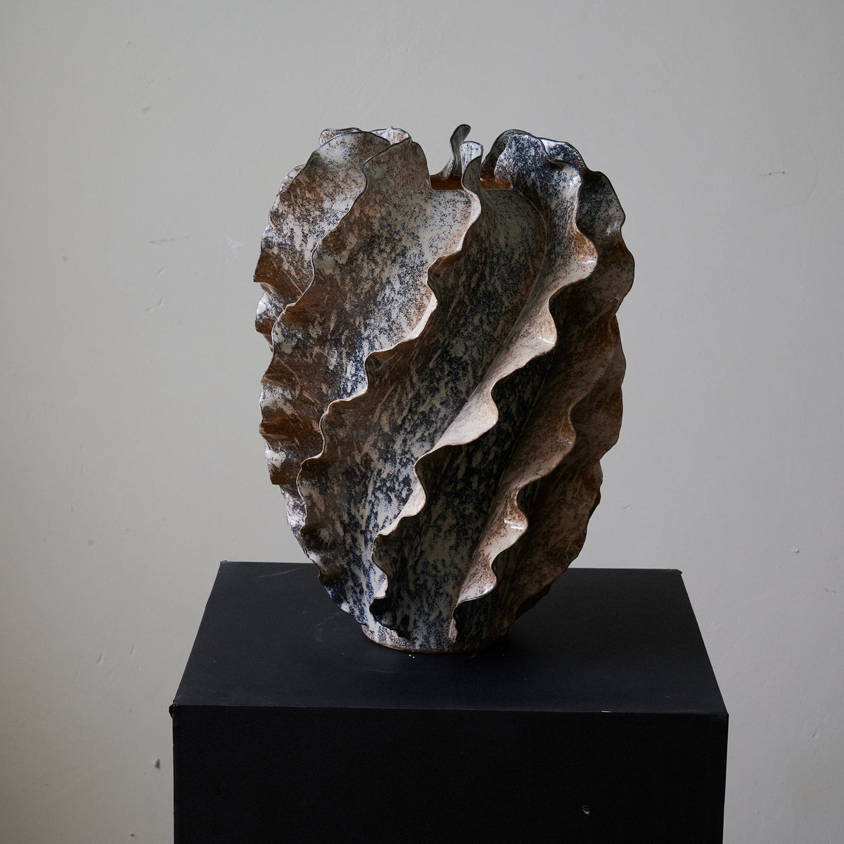 Midnight Rose Table Lamp