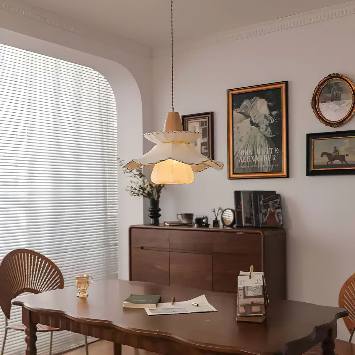 Daisy Charm Pendant Light 19.7"