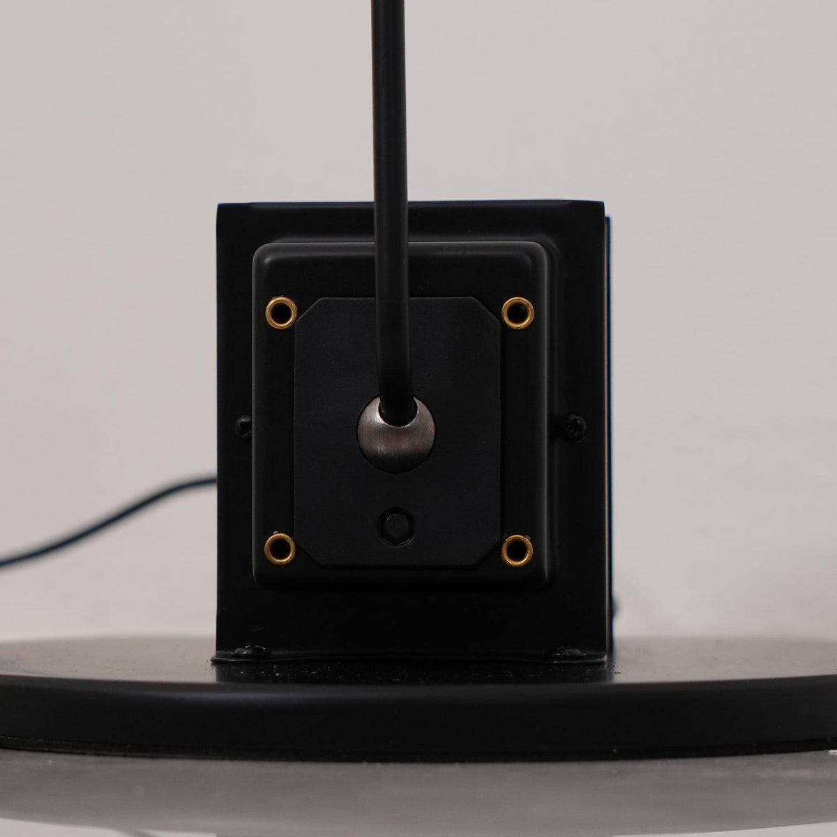 Apex Flex Floor Lamp 8.3"