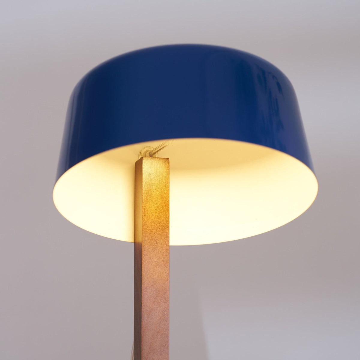 Dario Tilted Table Lamp
