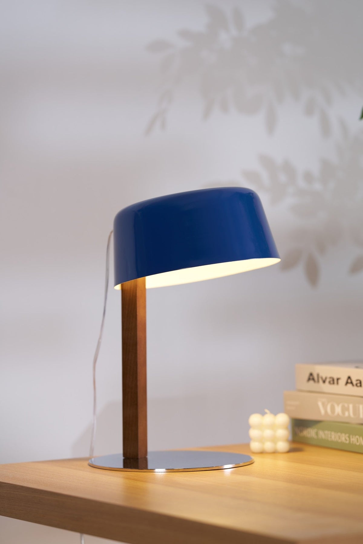 Dario Tilted Table Lamp