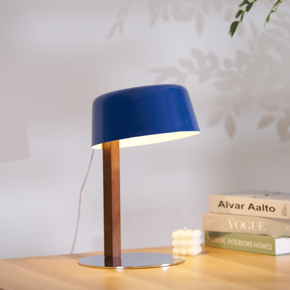 Dario Tilted Table Lamp