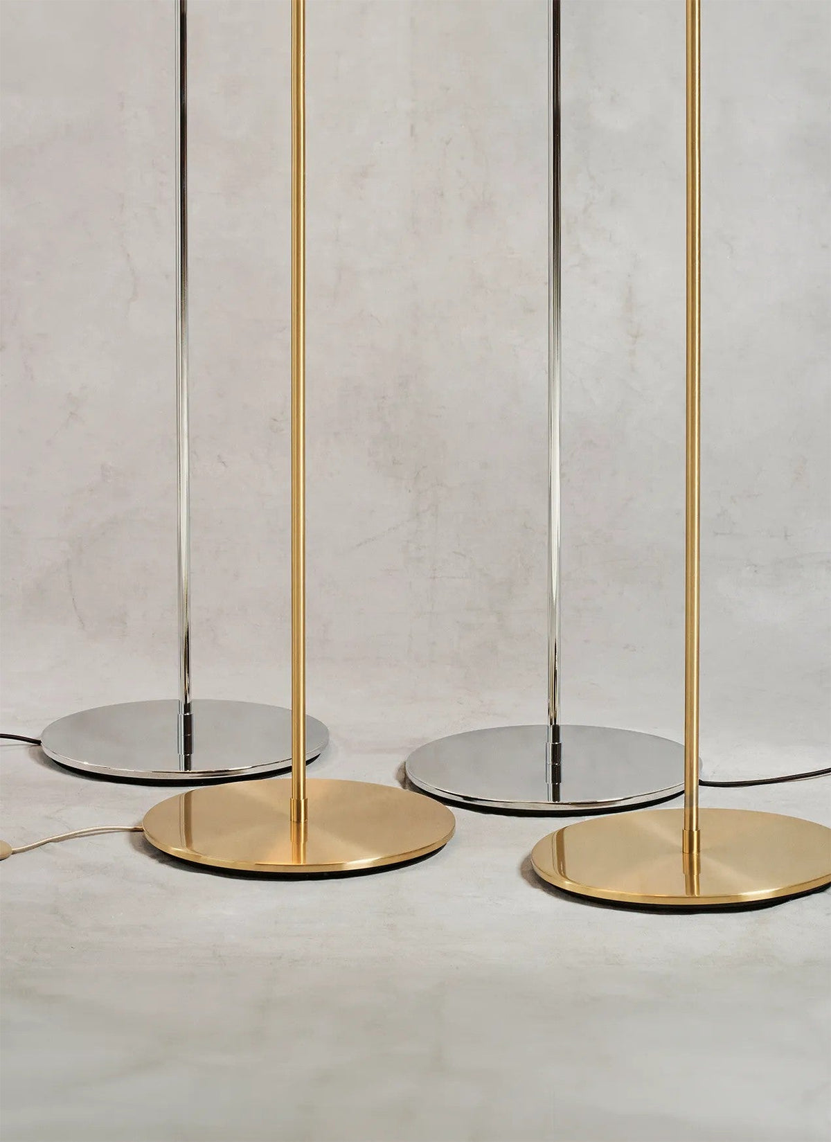 Deformed Ball Floor Lamp