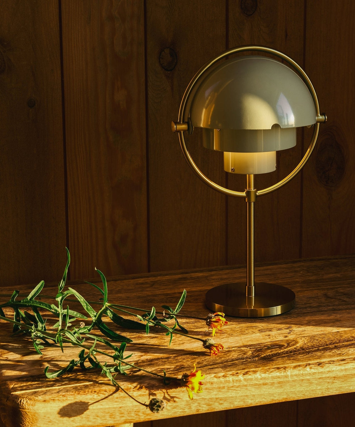 Deformed Ball Table Lamp