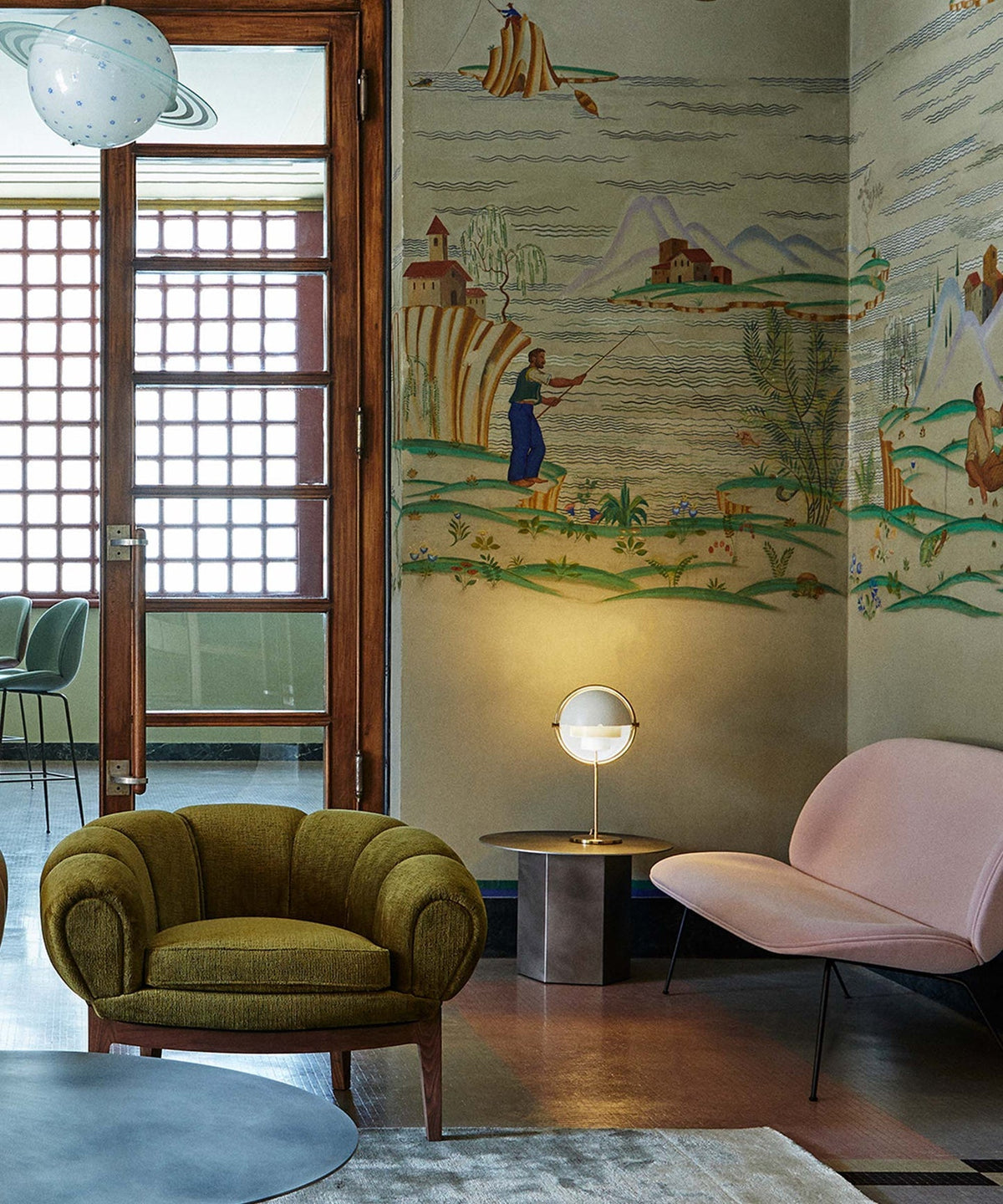 Deformed Ball Table Lamp