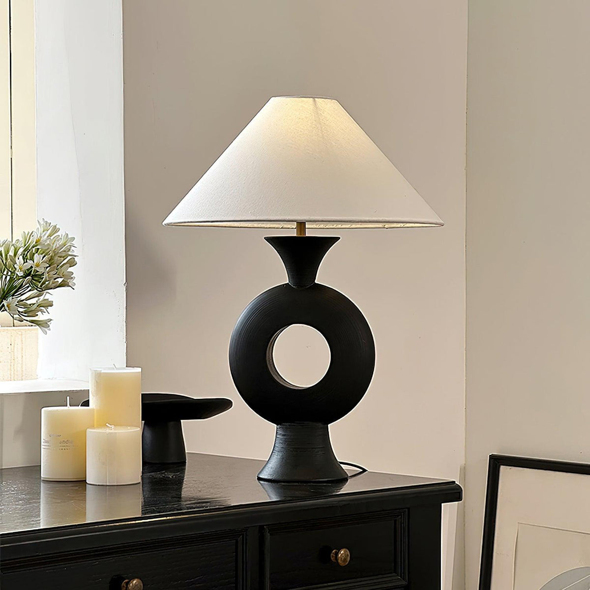 Eclipse Table Lamp 15.7"