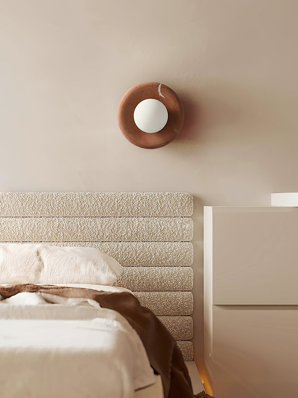 Eclora Wall Light