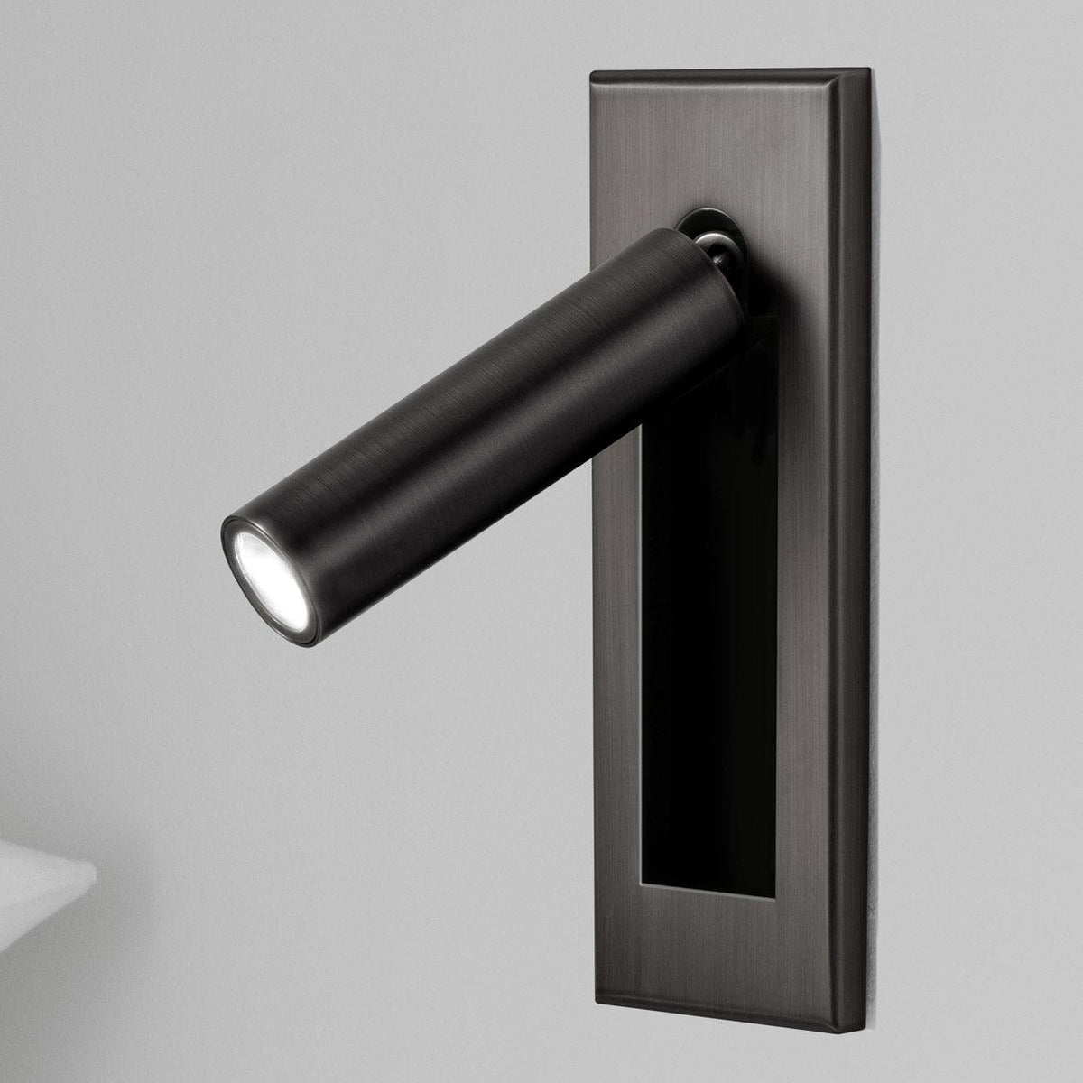 Embedded Bedside Plug-in Sconce