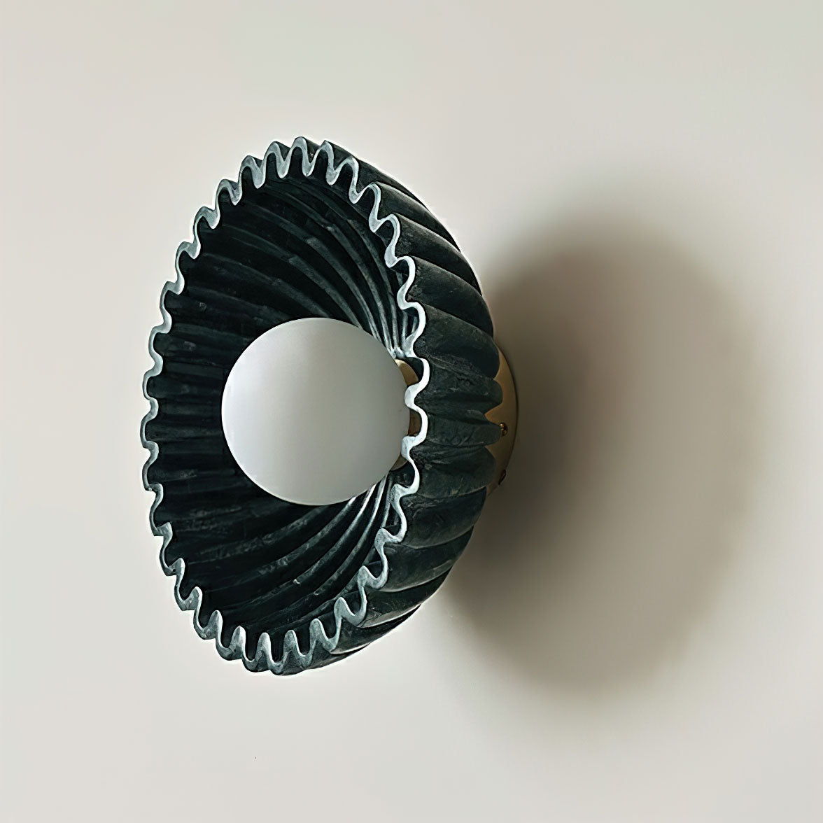 Emerald Wave Wall Lamp 12.6"