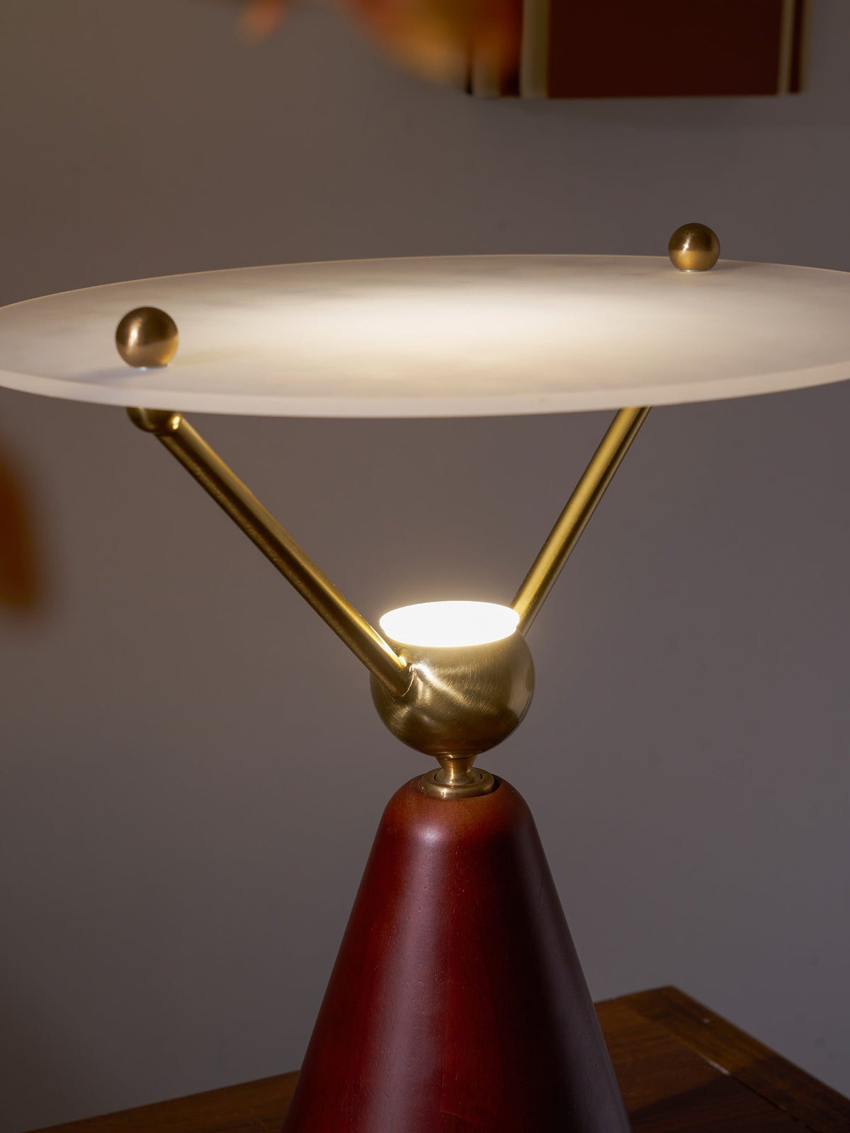 Equoray Table Lamp
