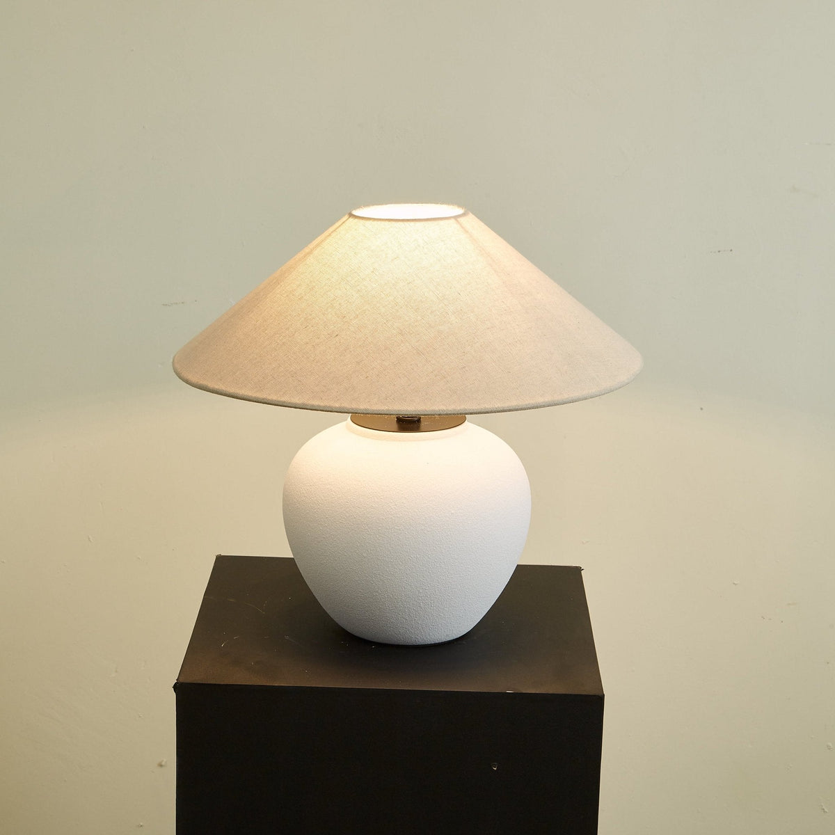 Erison Ceramic Table Lamp