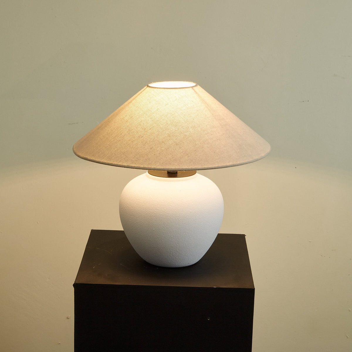 Erison Ceramic Table Lamp