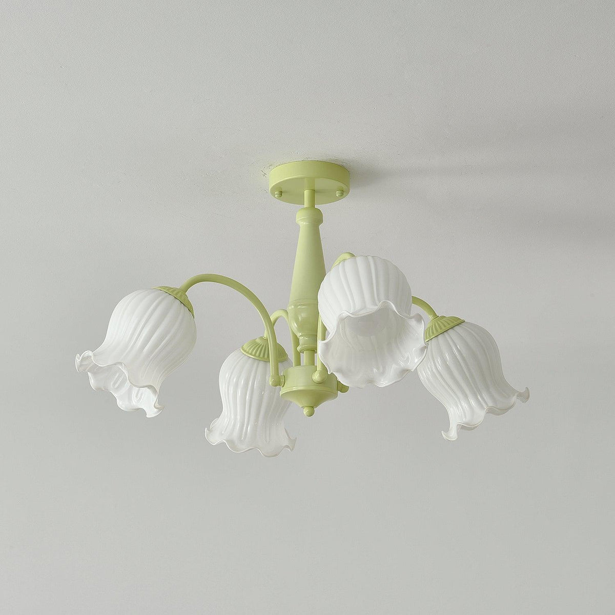 Fantasy Lily Chandelier