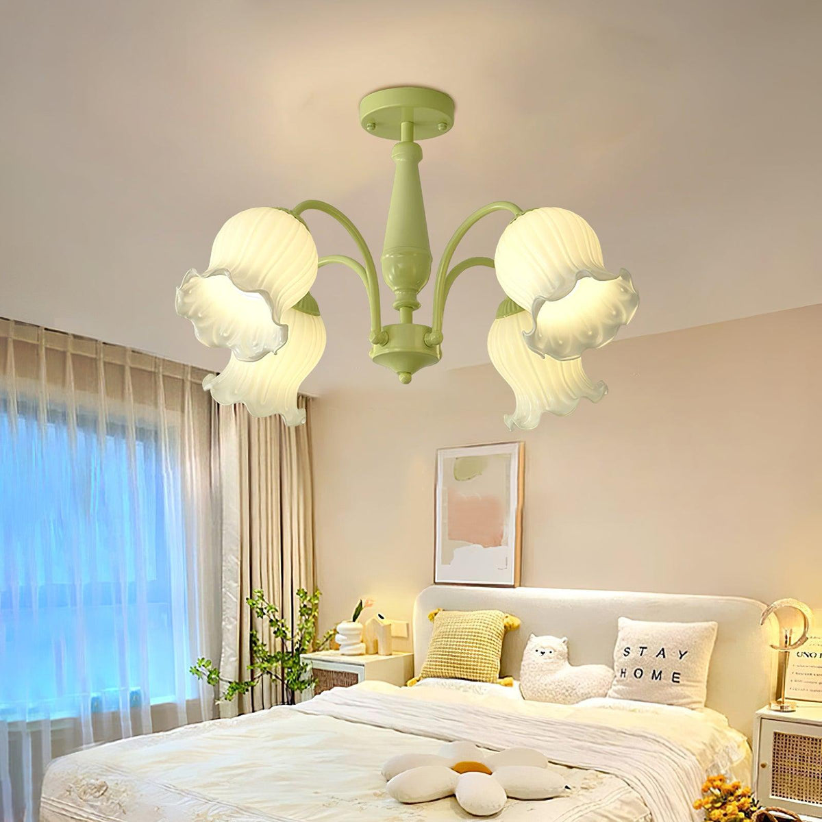 Fantasy Lily Chandelier