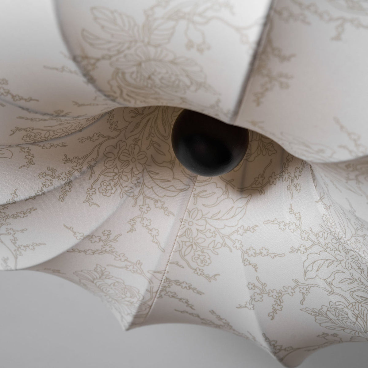 Floralis Ceiling Light