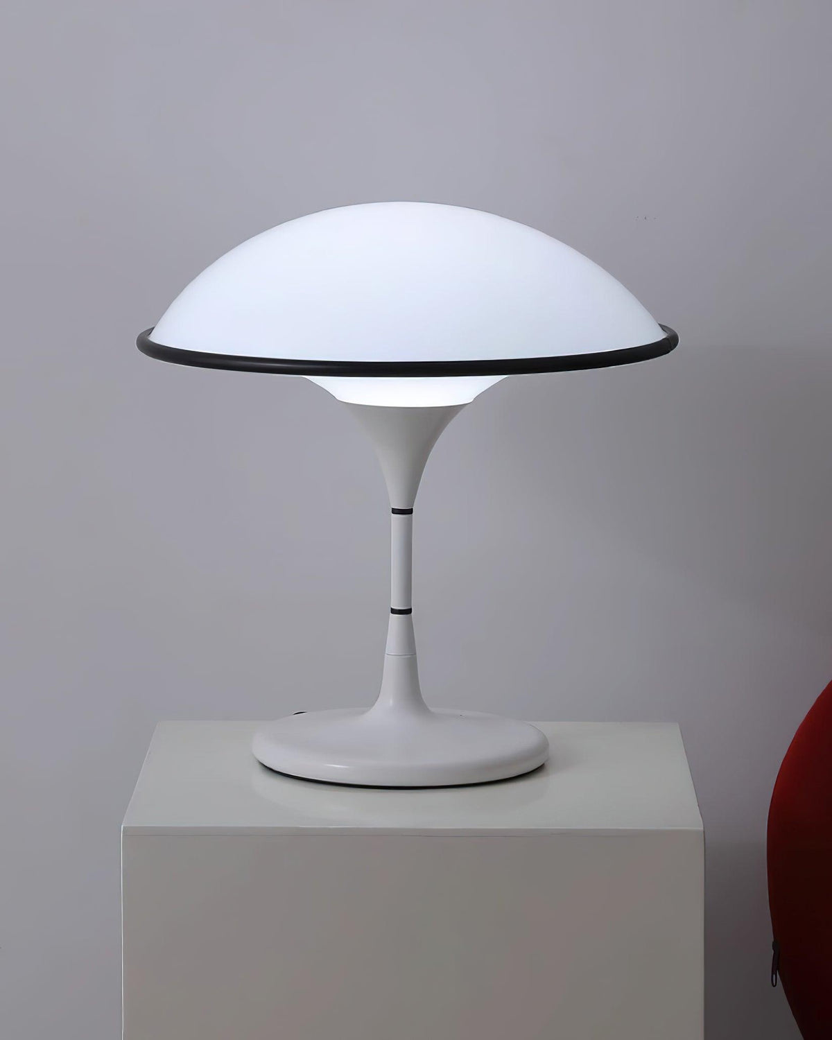 Foggy Saucer Table Lamp 15.7"