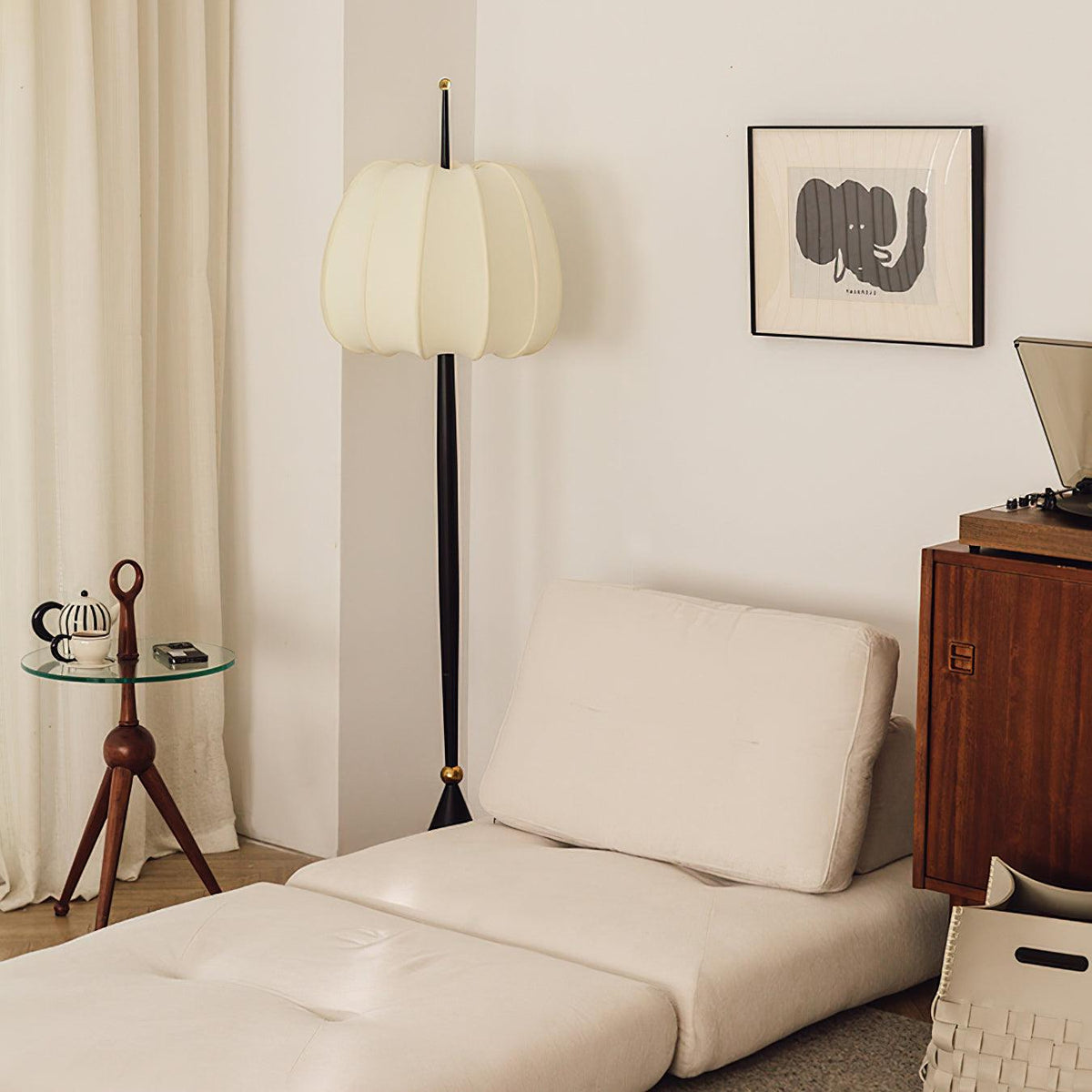 Folia Floor Lamp 15.7"