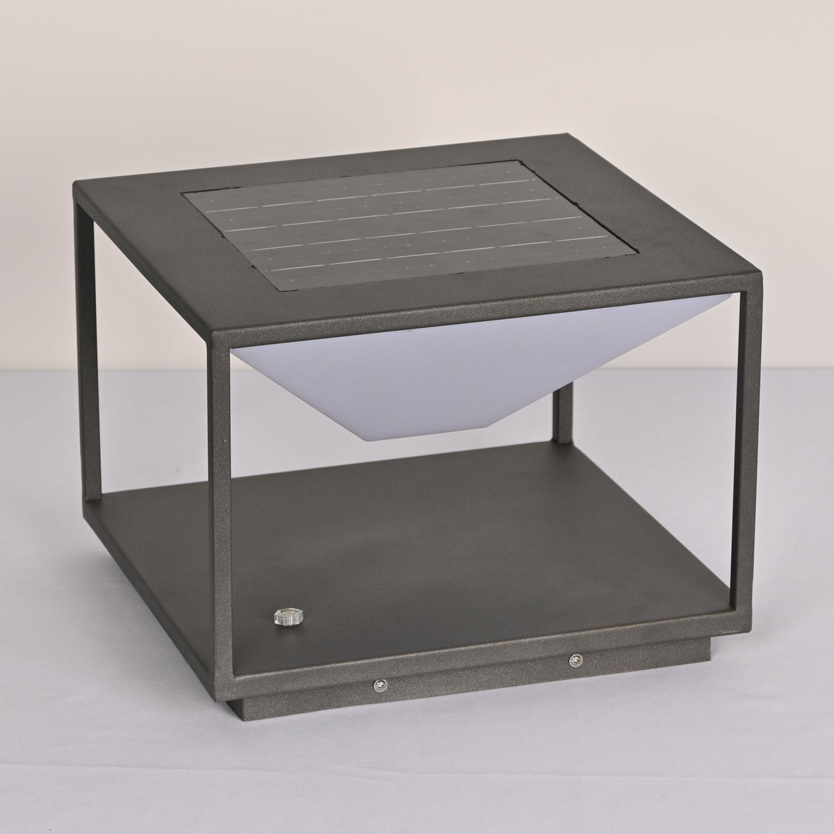 Geo Frame Solar Outdoor Light