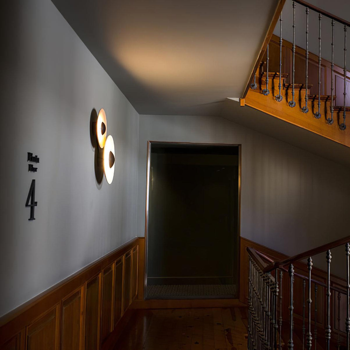 Simplicity Glow Plug-in Wall Light