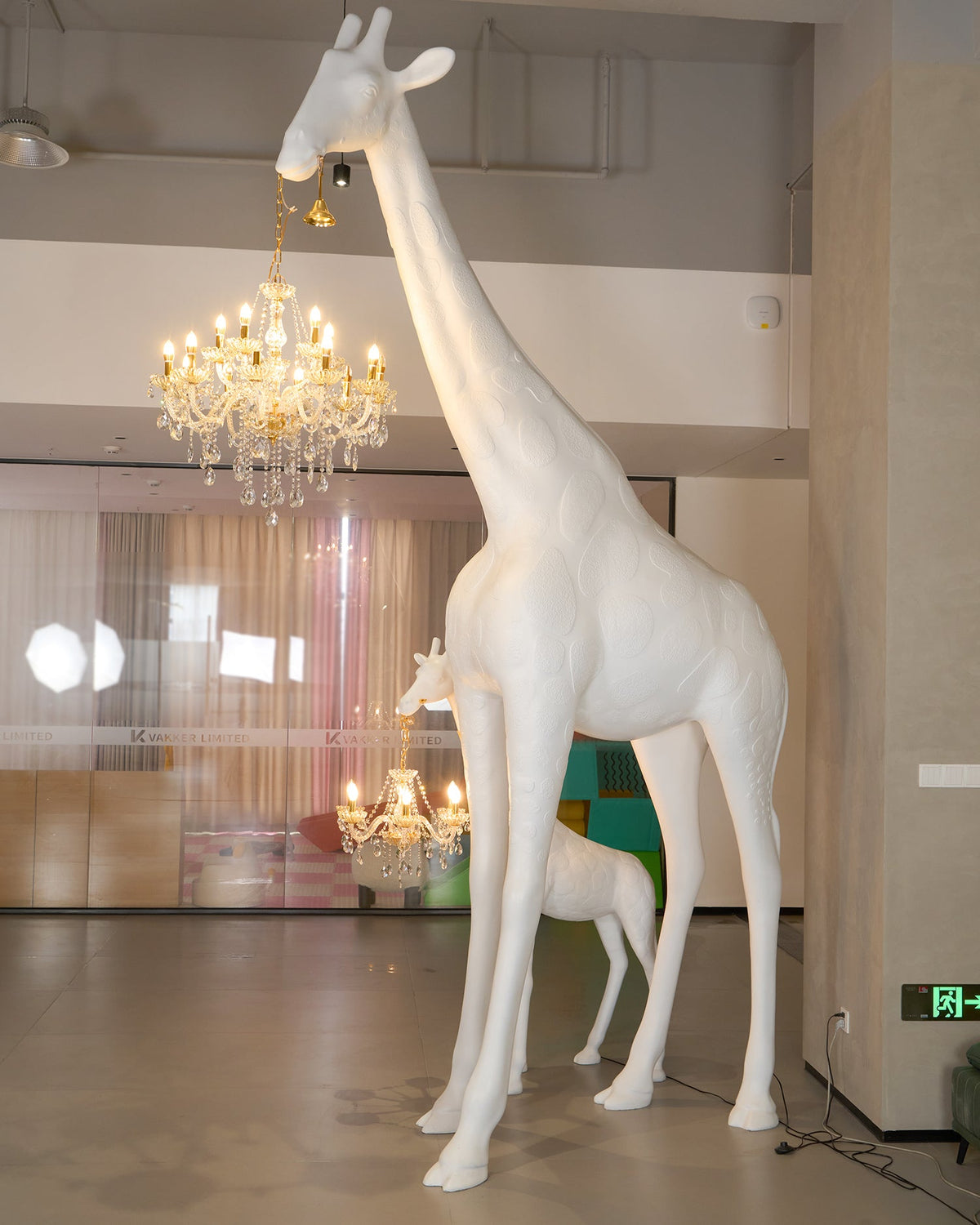 Giraffe Sculpture Floor Lamp