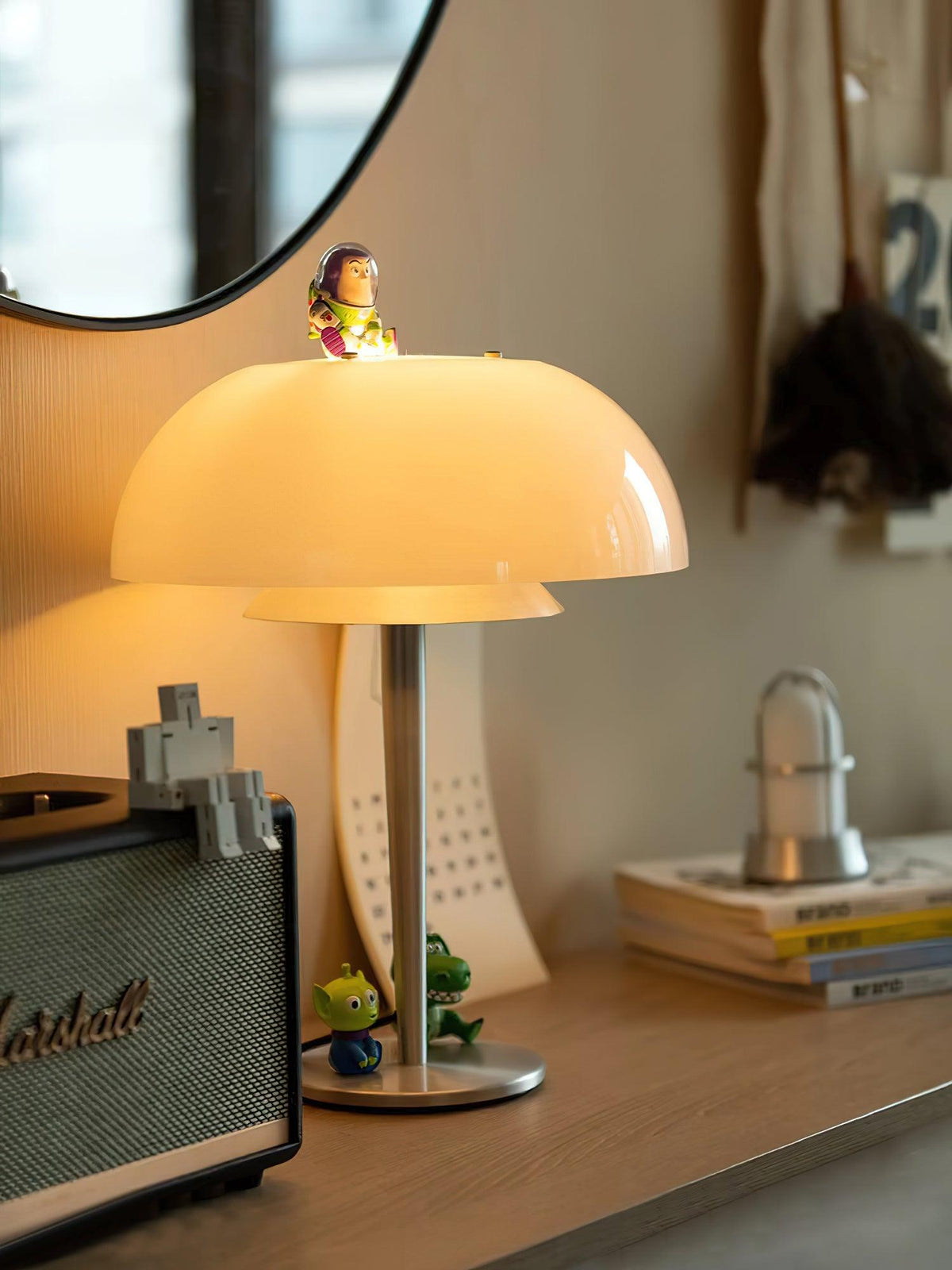 Wuzzini Table Lamp
