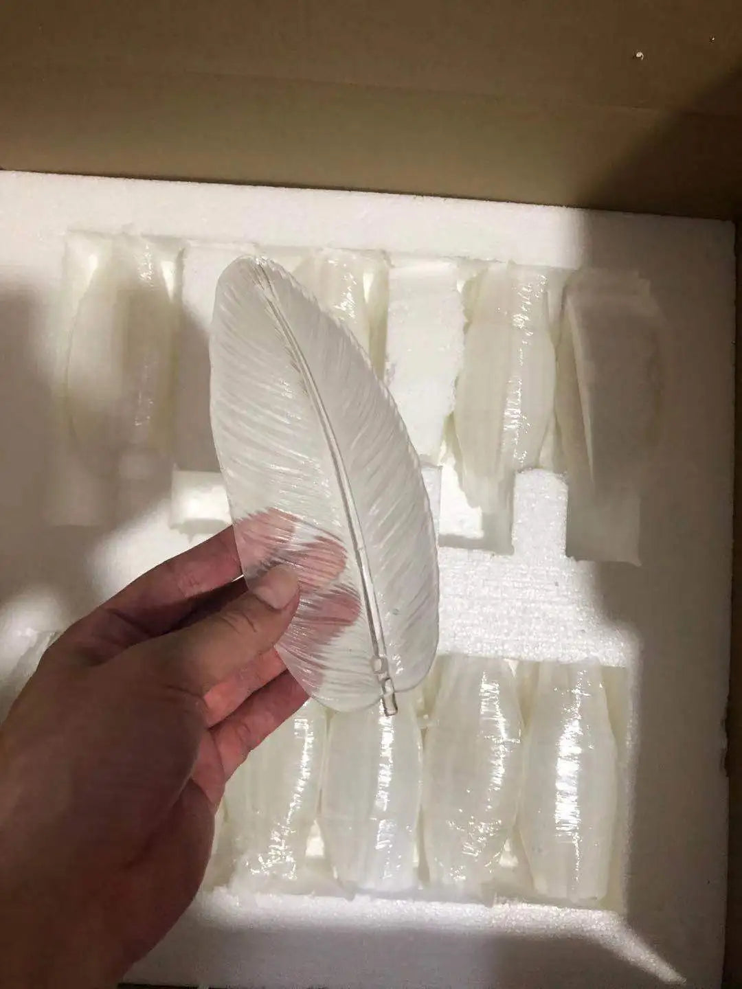 White Glass Feather LED Chandelier for Foyer