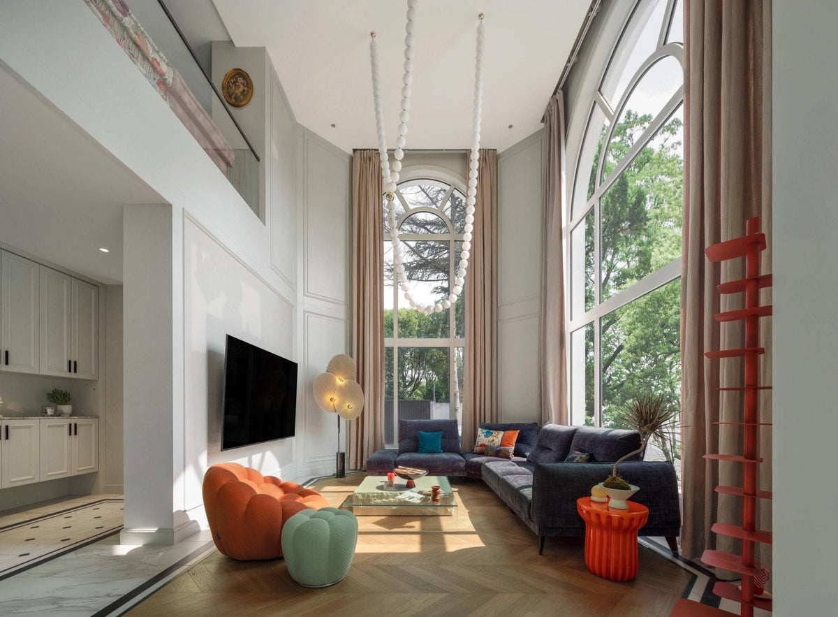 Halti Necklace Acrylic Chandelier