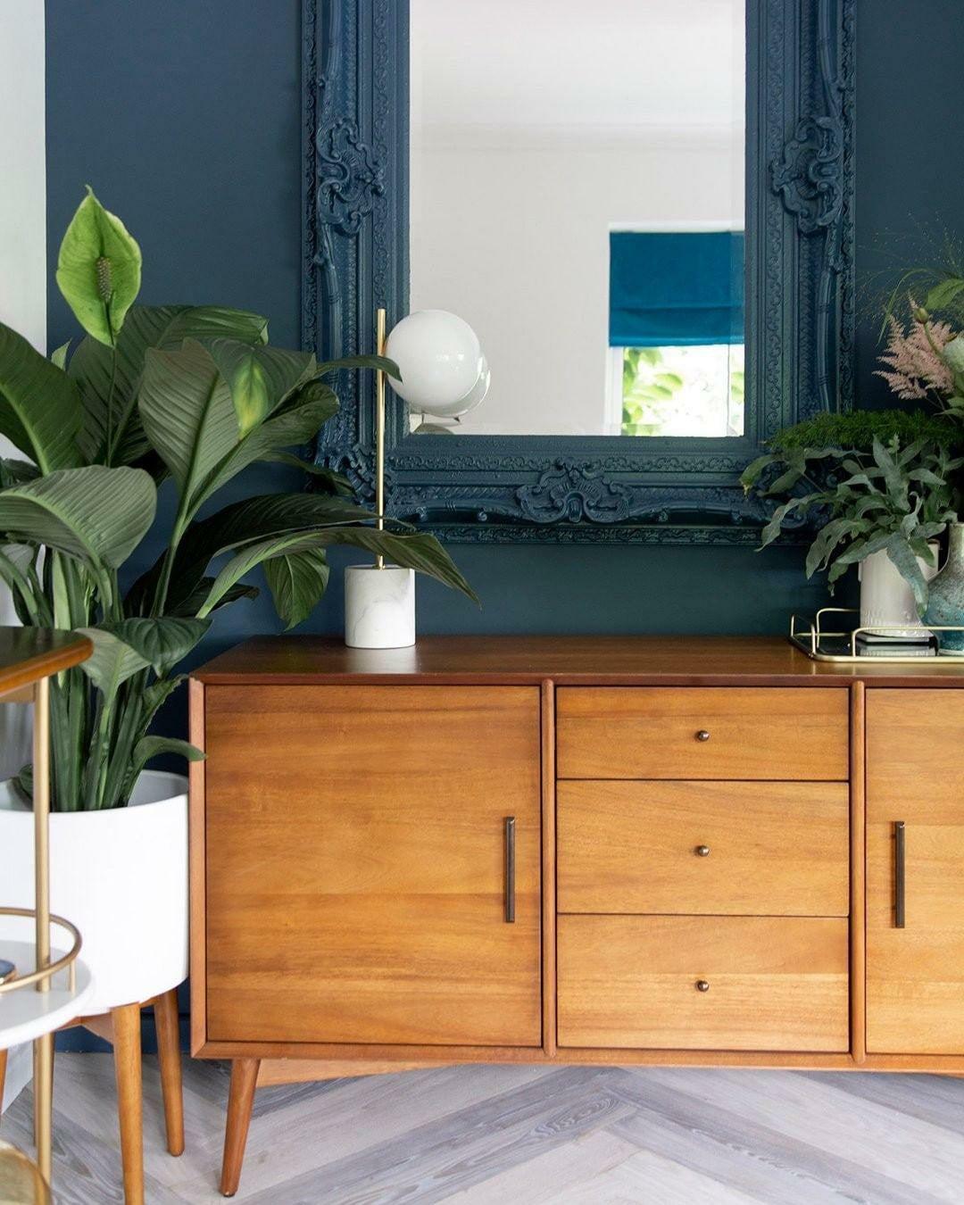 Harper Globe Table Lamp 8.7"