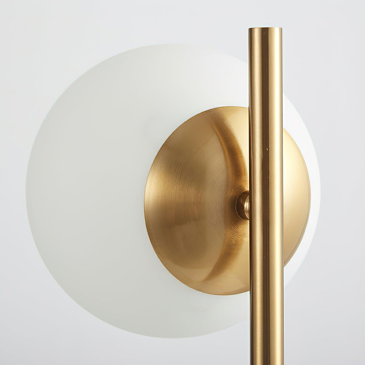 Harper Globe Table Lamp 8.7"