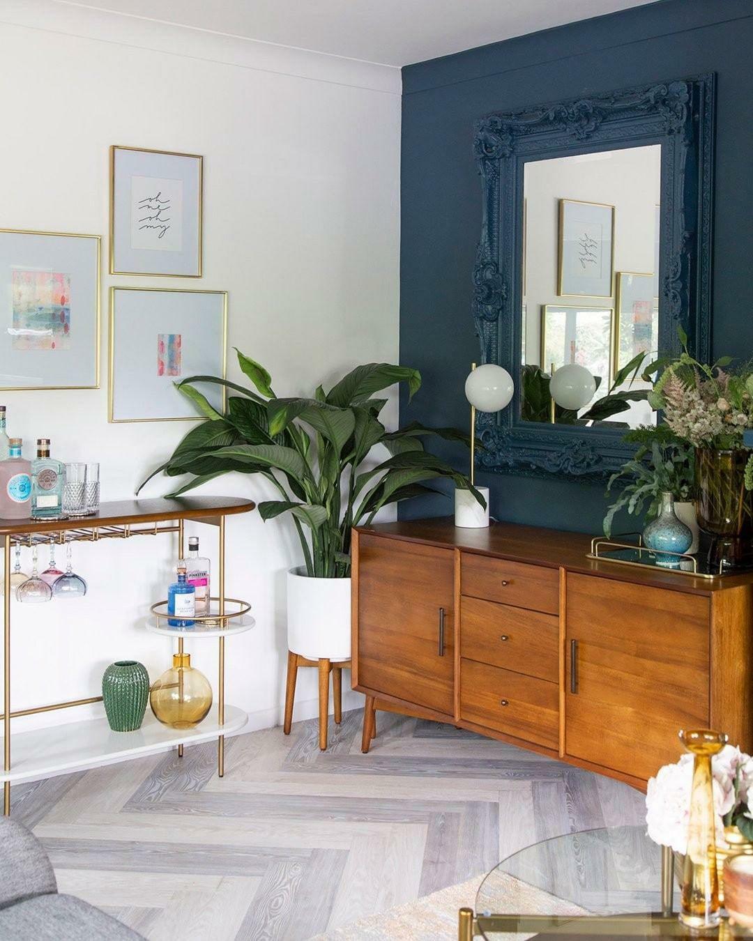 Harper Globe Table Lamp 8.7"