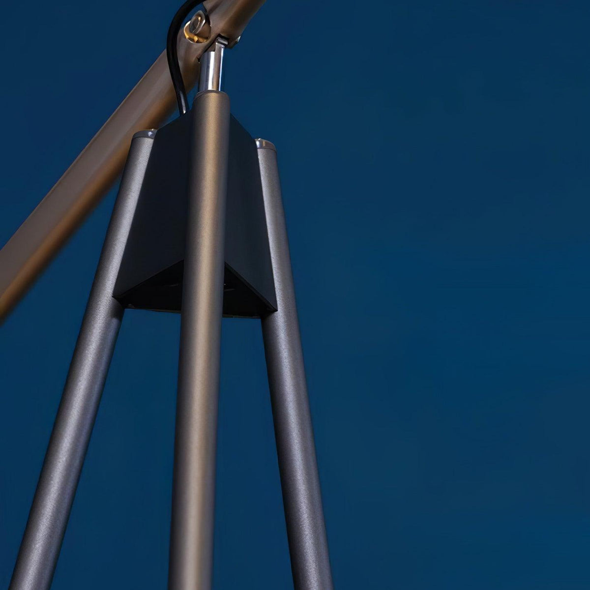 Heart Wing Floor Lamp 23.6"