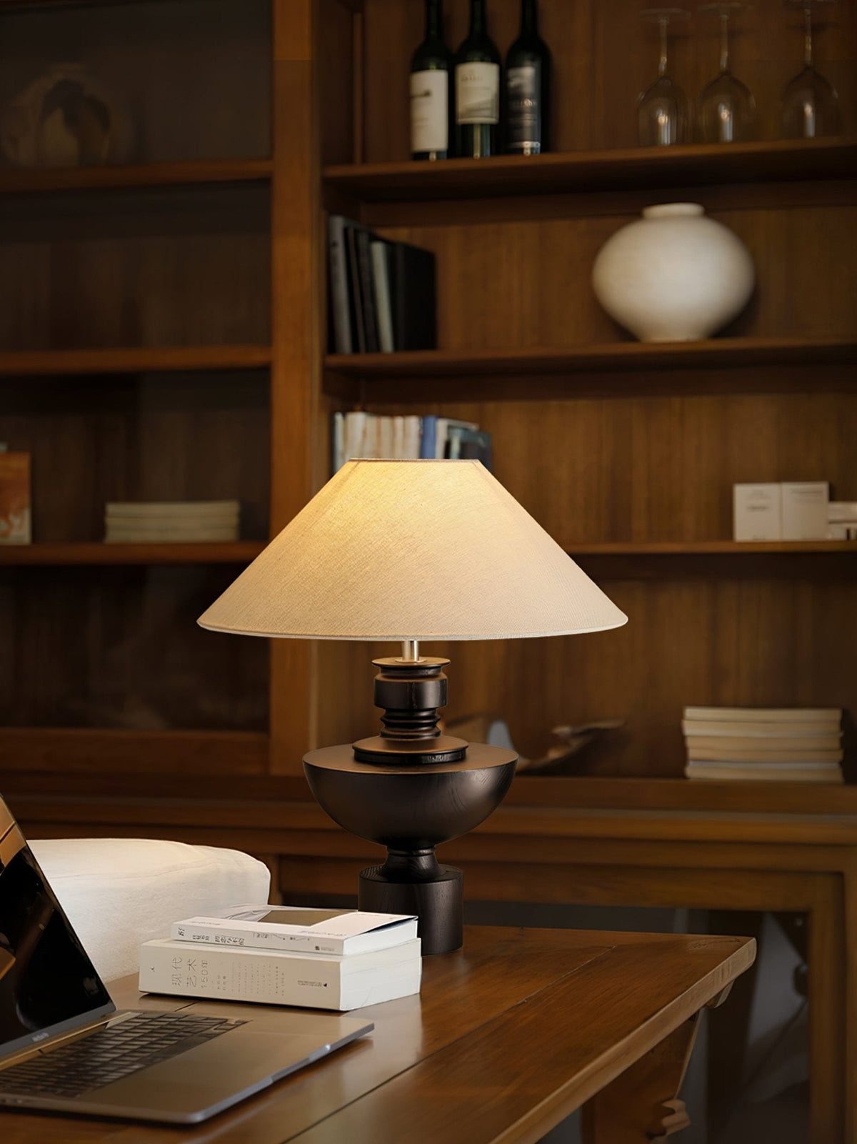 Helios Vase Table Lamp