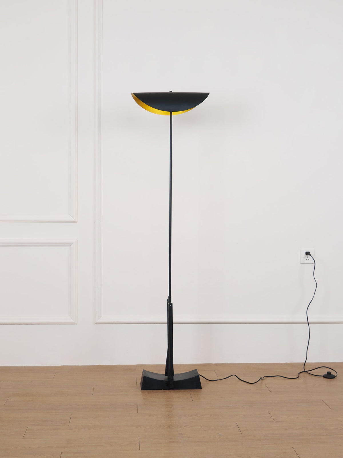 Horizon Floor Lamp 15.7"