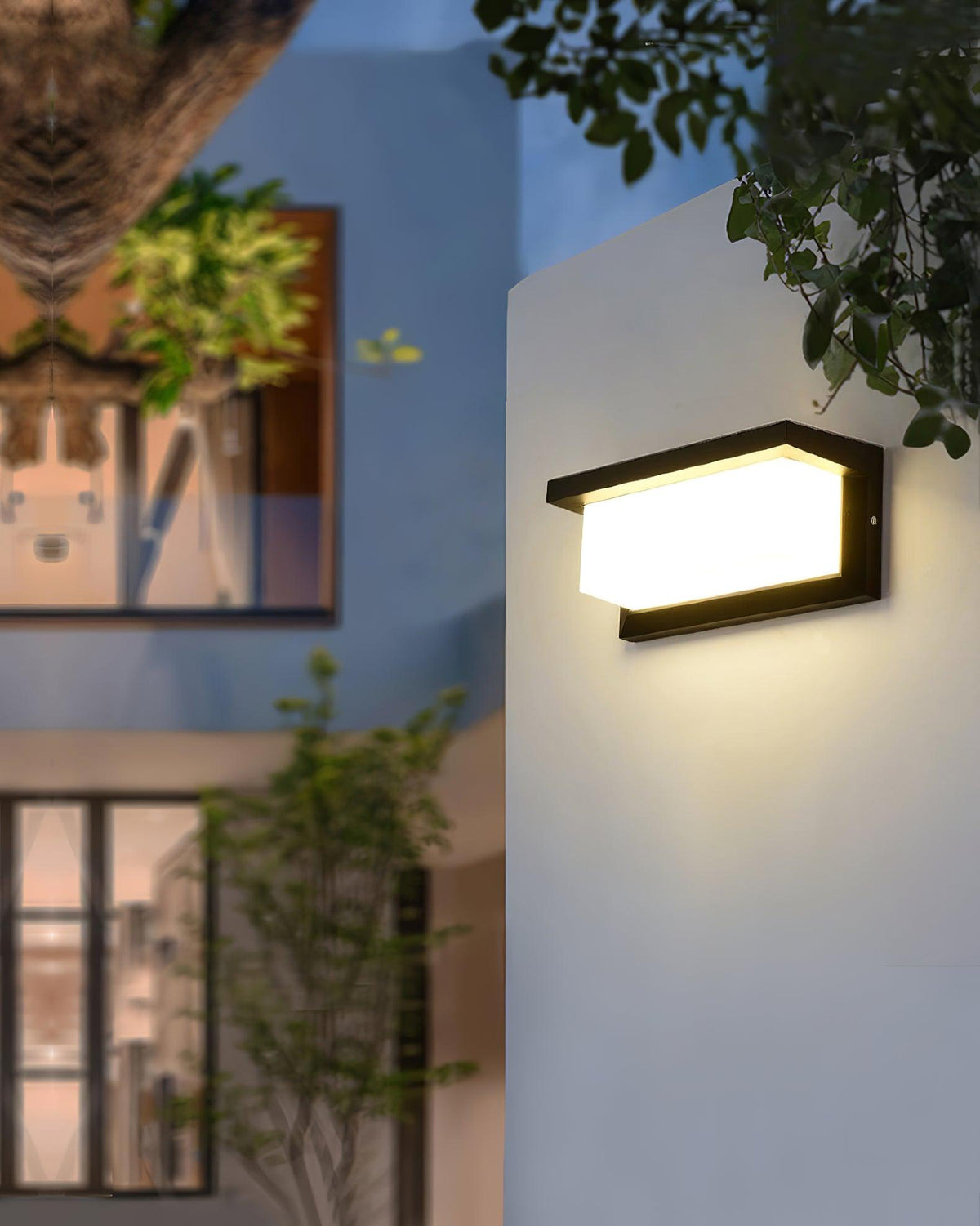 Horizontal LED Outdoor Light