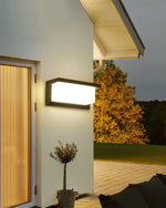 Horizontal LED Outdoor Light