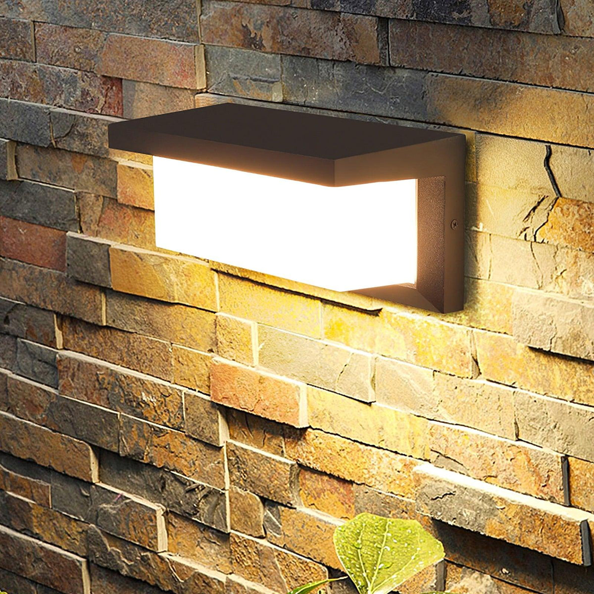Horizontal LED Outdoor Light
