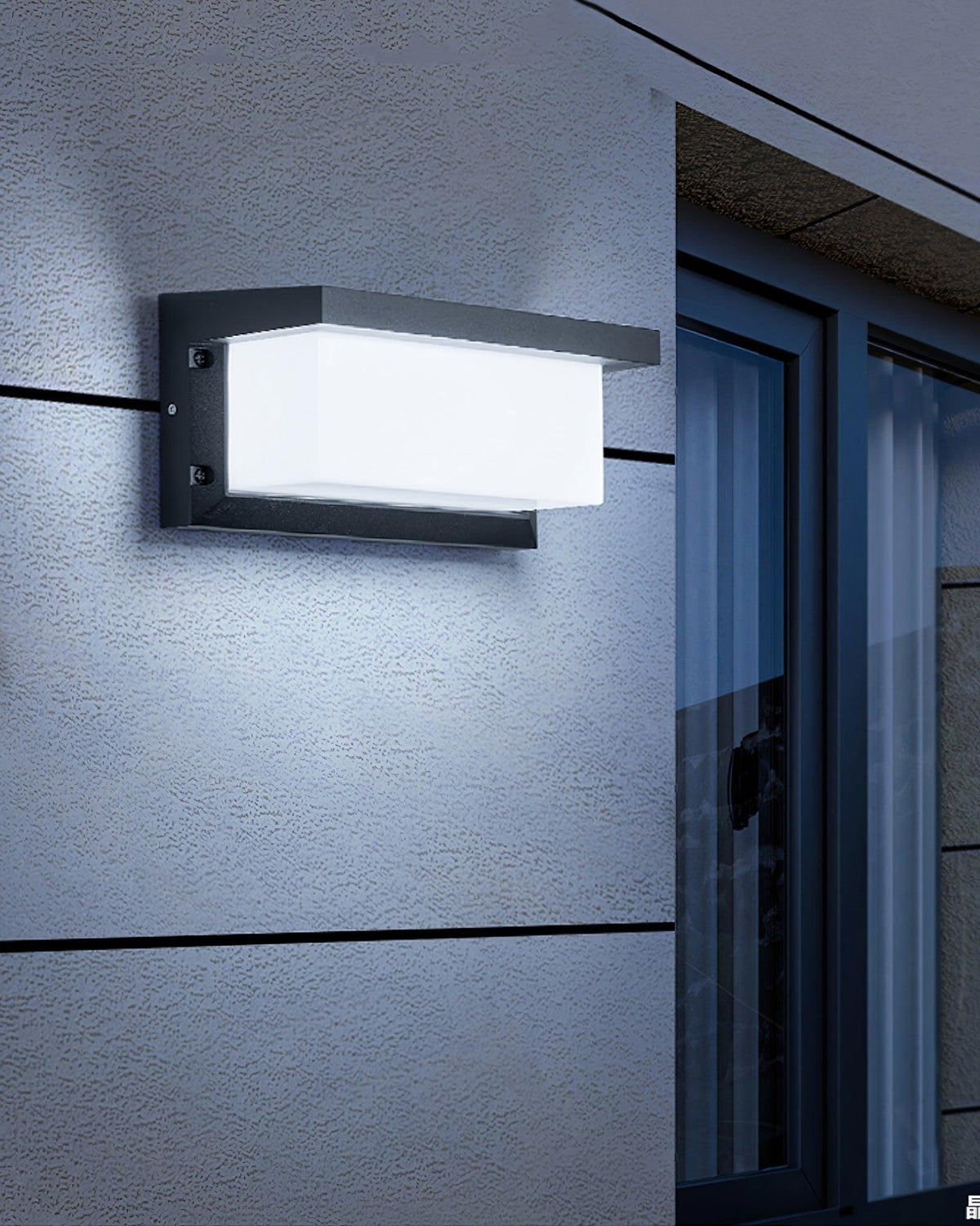 Horizontal LED Outdoor Light