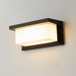 Horizontal LED Outdoor Light