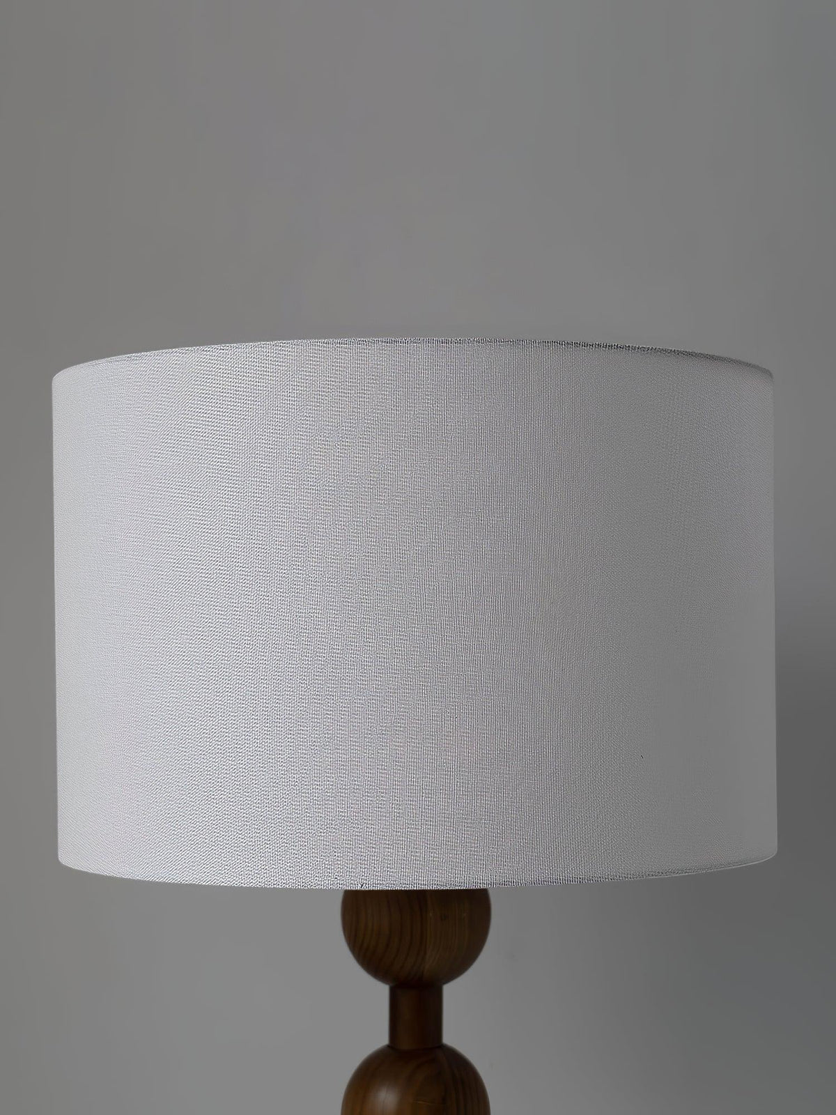 Hugo Barbell Floor Lamp 15.7"