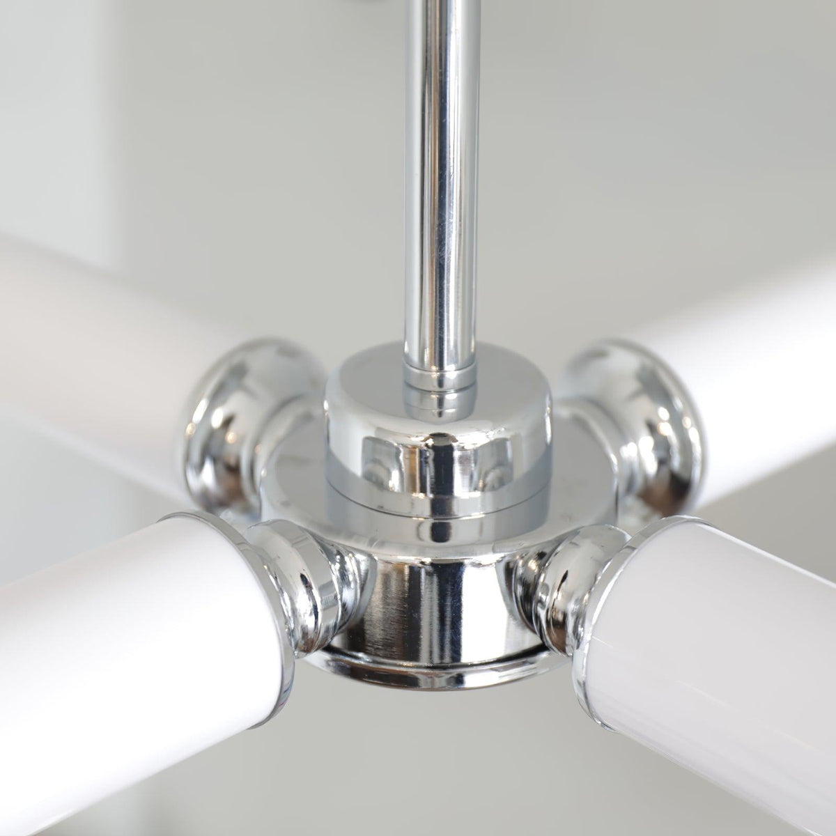 Huntington LED Chandelier 23.6"