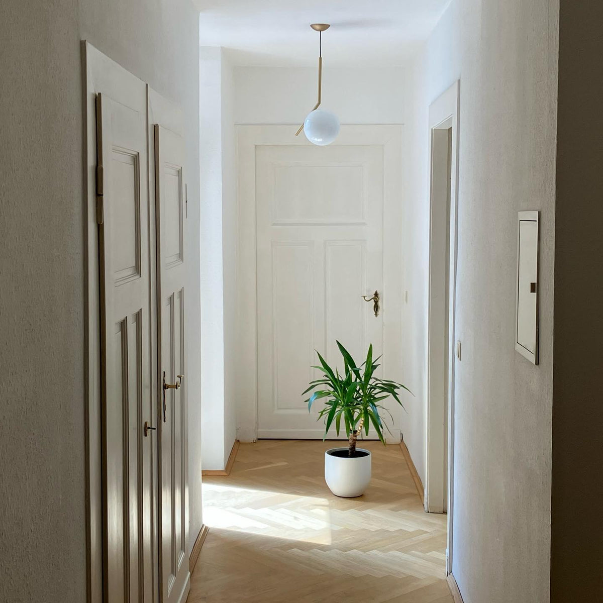 IC Pendant Light 7.9"