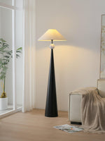 Innes Floor Lamp 21.7"