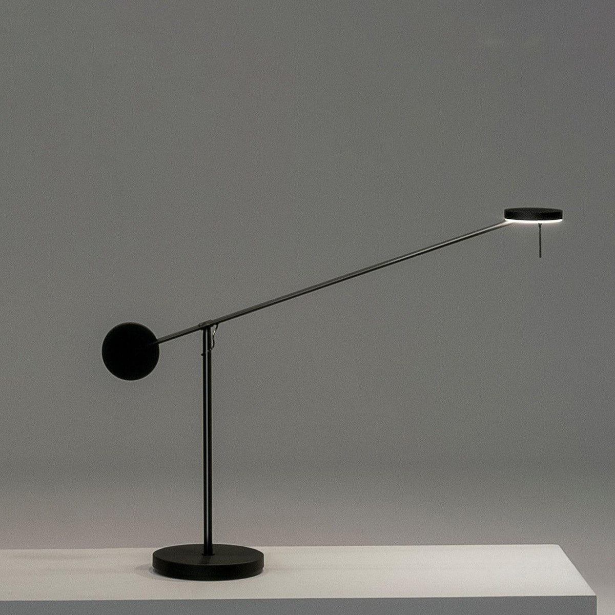 Invisible Led C4 Table Lamp 35.8″