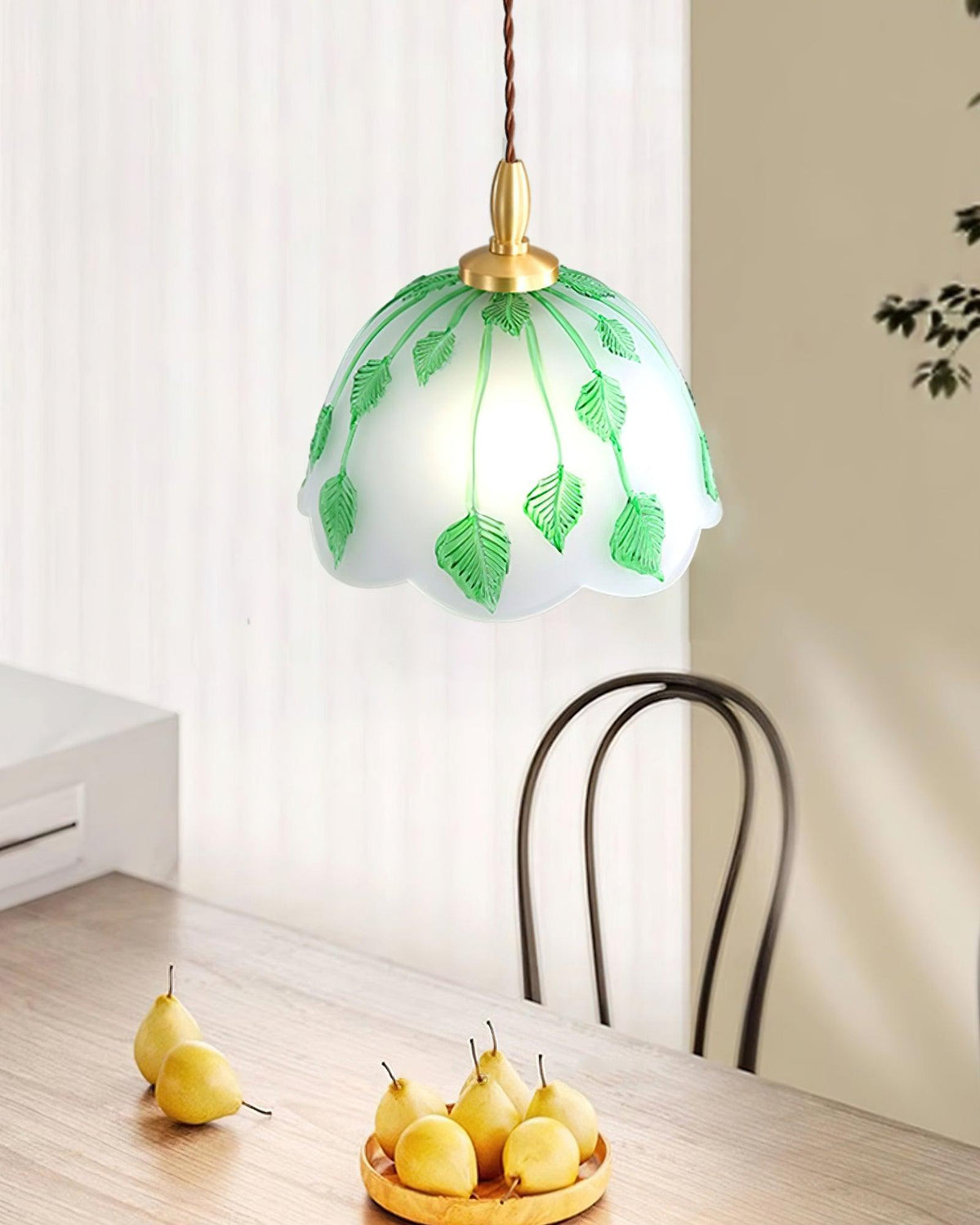 Ivy Leaf Pendant Lamp 11"