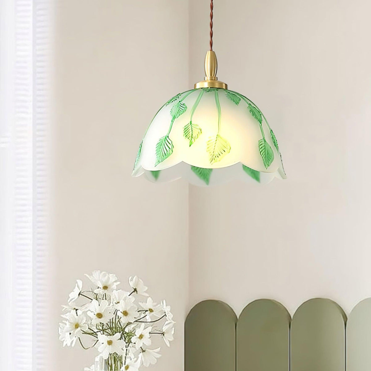 Ivy Leaf Pendant Lamp 11"